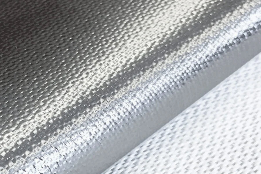 Aluminized technical fabric reflecting intense radiant heat